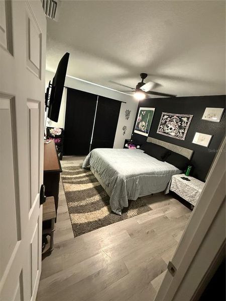 Furnished interior view inside a new home in , Mascotte (Image 4).