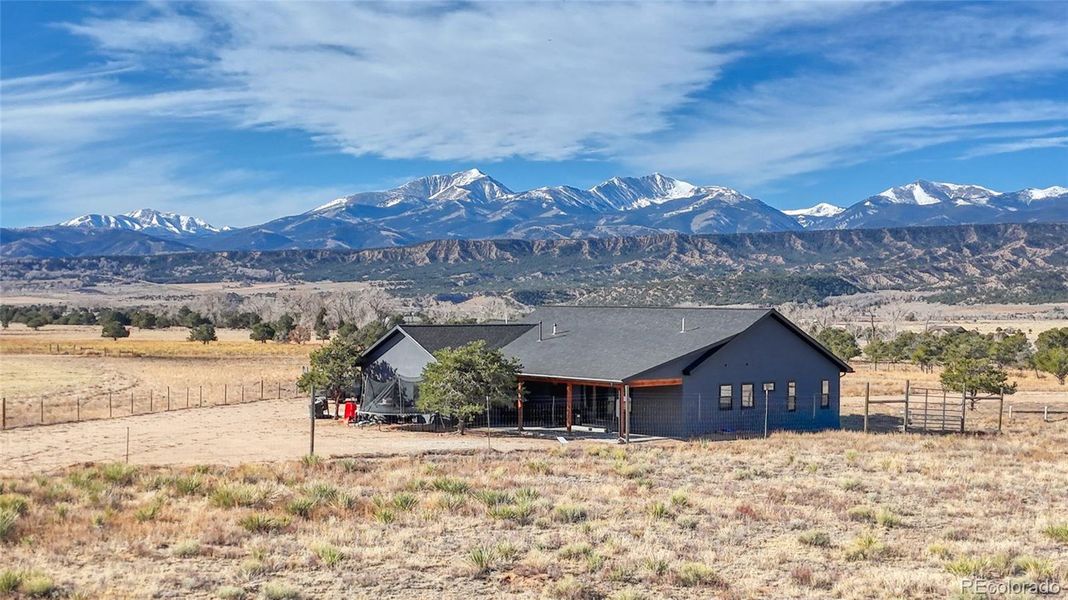 Stunning mountain views in every direction