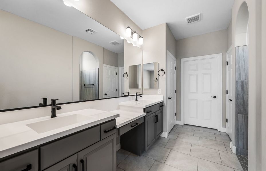 Furnished interior view inside a new home in Sun City Anthem at Merrill Ranch, Florence (Image 11).