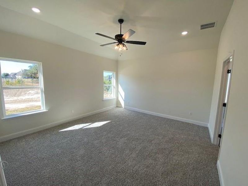 Spacious, unfurnished interior of a new home in , Azle (Image 17).