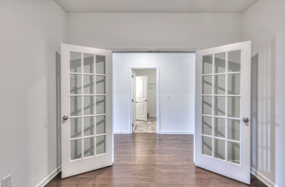 *Photo of example home. Selections & Finishes May Vary.