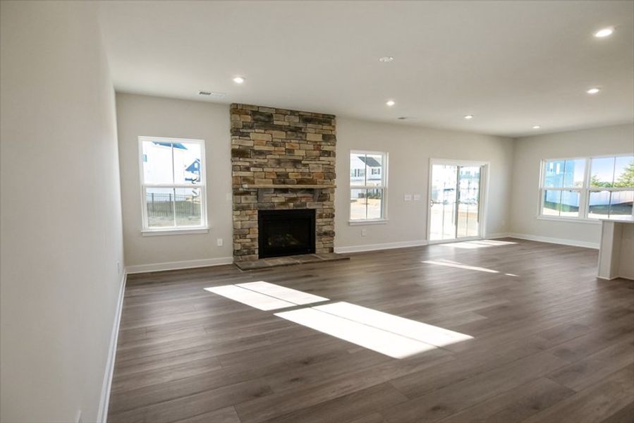 Spacious, unfurnished interior of a new home in Berkeley, Spartanburg (Image 29).