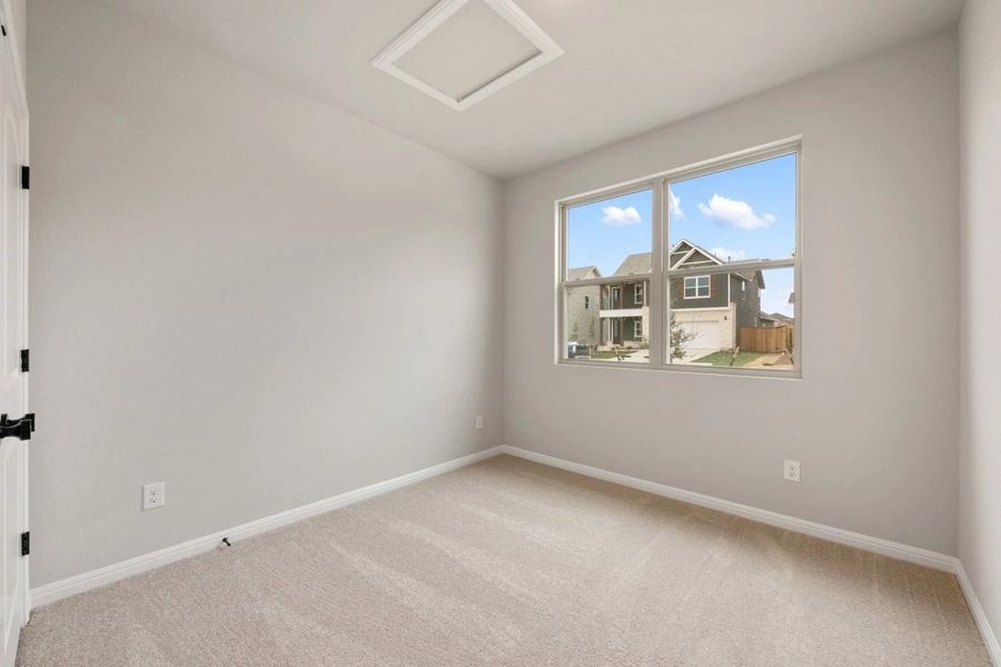 Spacious, unfurnished interior of a new home in Patterson Ranch, Georgetown (Image 18).