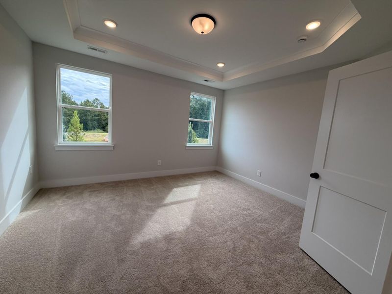 Spacious, unfurnished interior of a new home in Blythe Mill Townhomes, Waxhaw (Image 14).