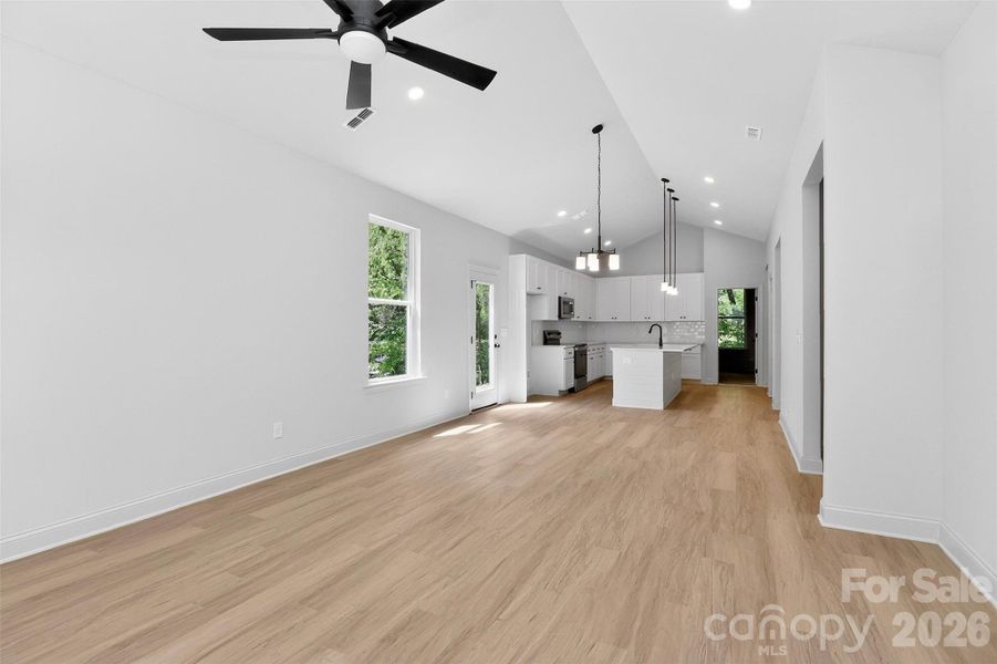 Spacious, unfurnished interior of a new home in , Concord (Image 28).