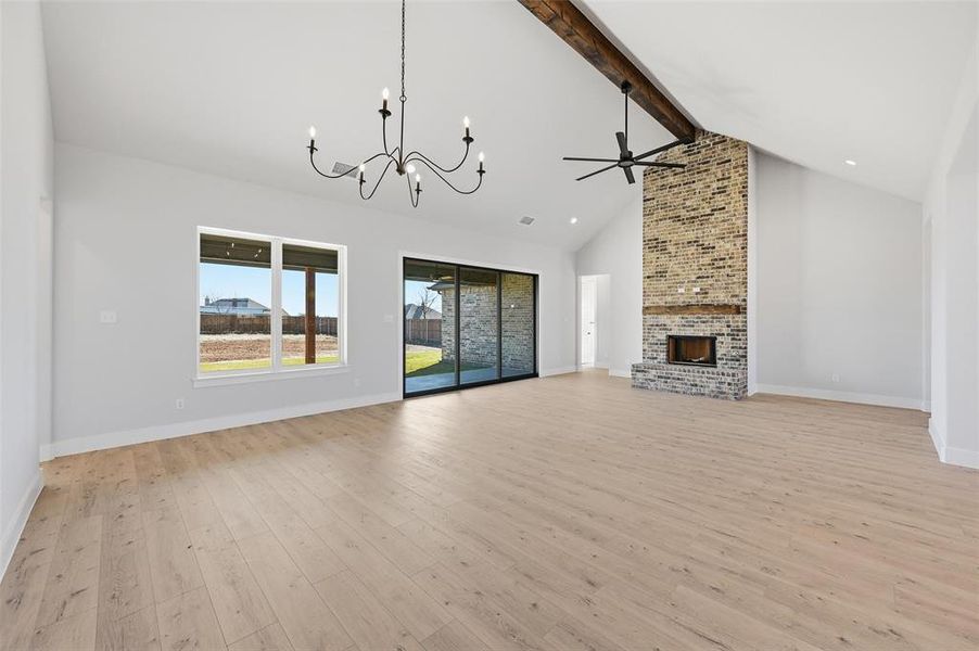 Spacious, unfurnished interior of a new home in Coyote Crossing, Godley (Image 37). Spacious, unfurnished interior of a new home in Coyote Crossing, Godley (Image 37).
