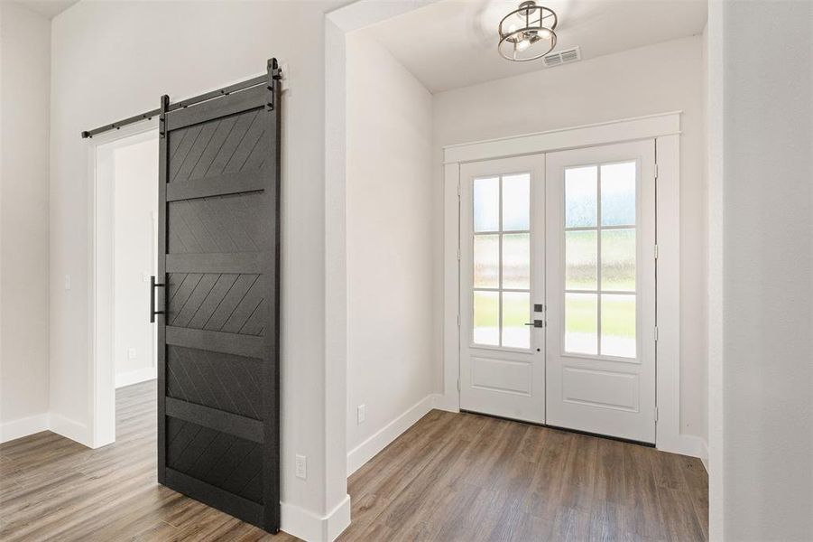 Spacious, unfurnished interior of a new home in , Mabank (Image 17).