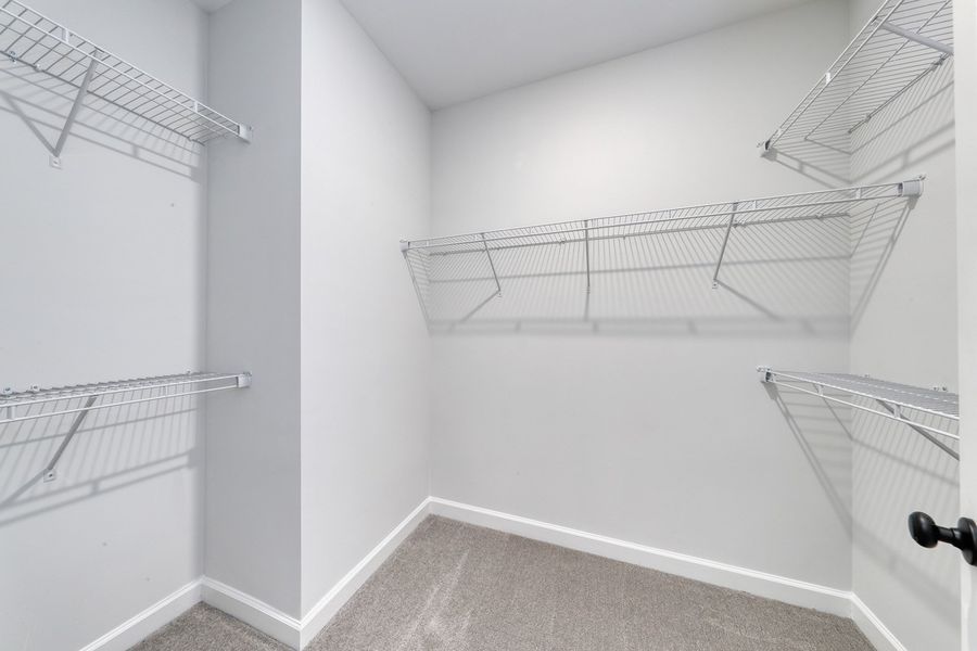 Spacious, unfurnished interior of a new home in Bally Castle, Murrells Inlet (Image 22).