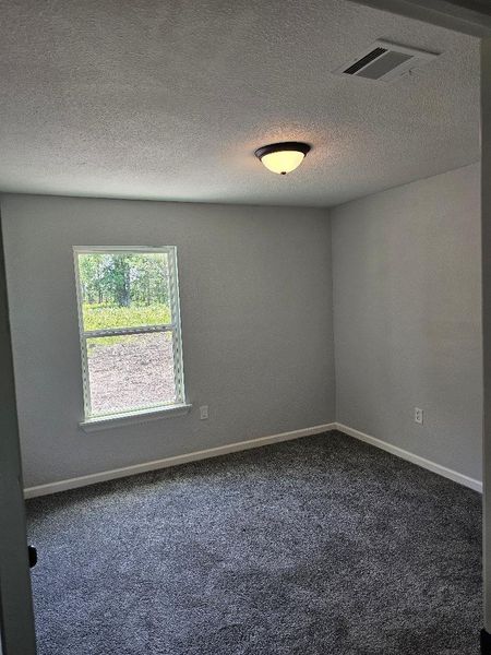 Spacious, unfurnished interior of a new home in , Dayton (Image 13).