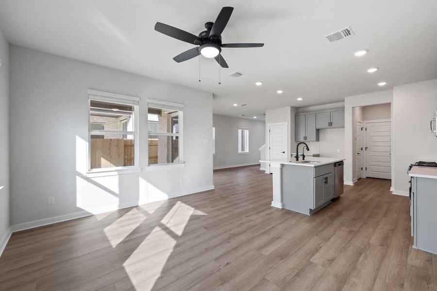 Spacious, unfurnished interior of a new home in Park Central, Georgetown (Image 21).