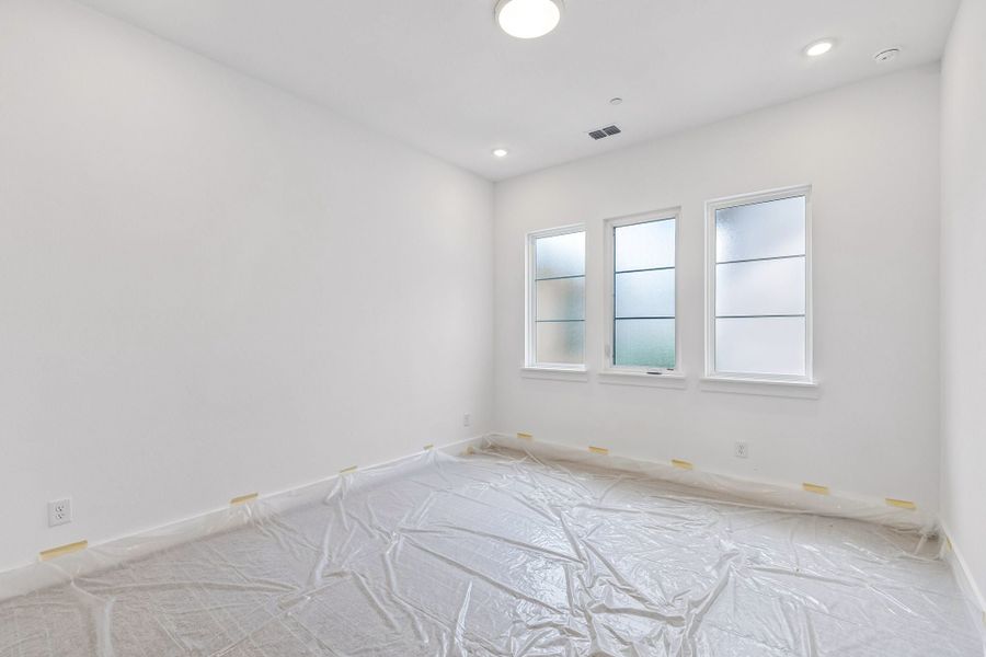 Spacious, unfurnished interior of a new home in Newman Village Townhomes, Frisco (Image 30). Spacious, unfurnished interior of a new home in Newman Village Townhomes, Frisco (Image 30).