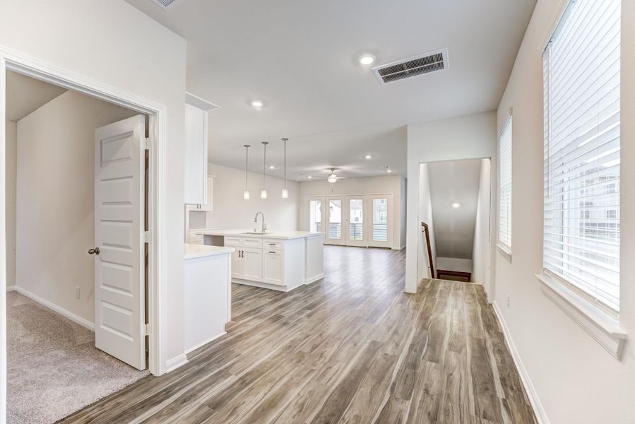 Spacious, unfurnished interior of a new home in Townsen Landing, Humble (Image 38).