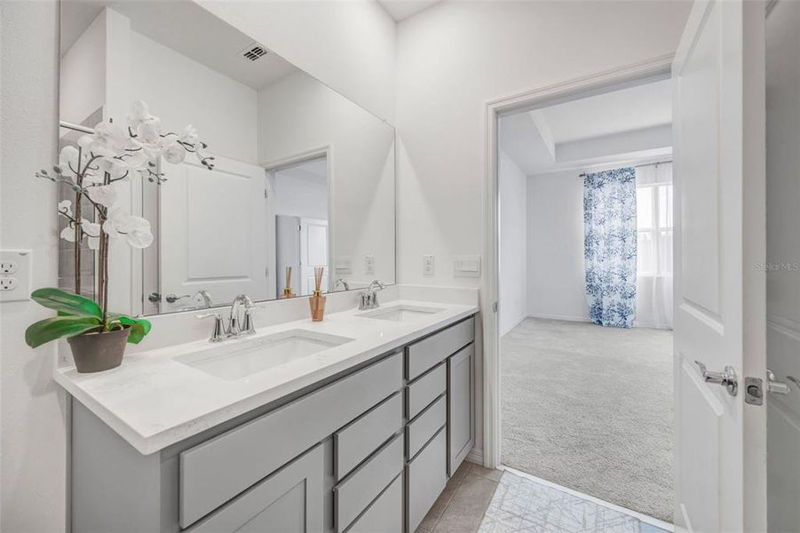 Furnished interior view inside a new home in Woodcreek, Wesley Chapel (Image 9).