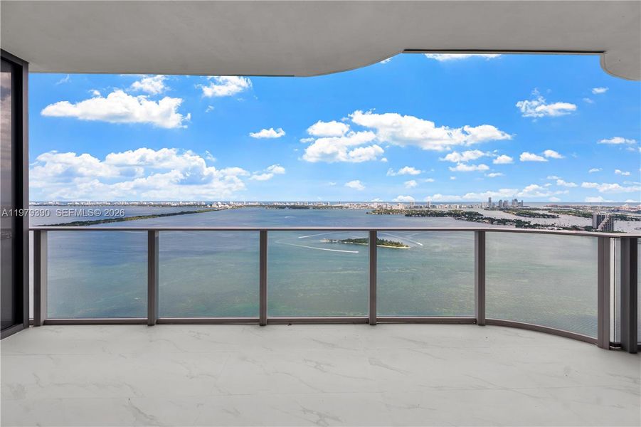 Exterior details and patio area of a home in Aria Reserve, Miami (Image 19).