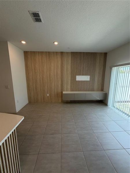 Spacious, unfurnished interior of a new home in The Townhomes at Anthem Park, St. Cloud (Image 6).