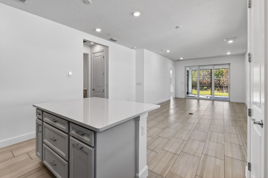 Lot4002-3829RussellCt(13)