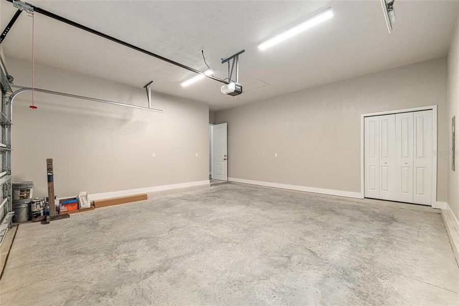 Spacious, unfurnished interior of a new home in Fairway Pointe at West End, Newberry (Image 44). Spacious, unfurnished interior of a new home in Fairway Pointe at West End, Newberry (Image 44).