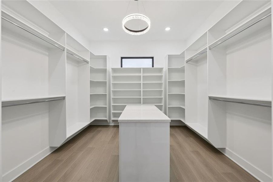 Image 53 of a home in .