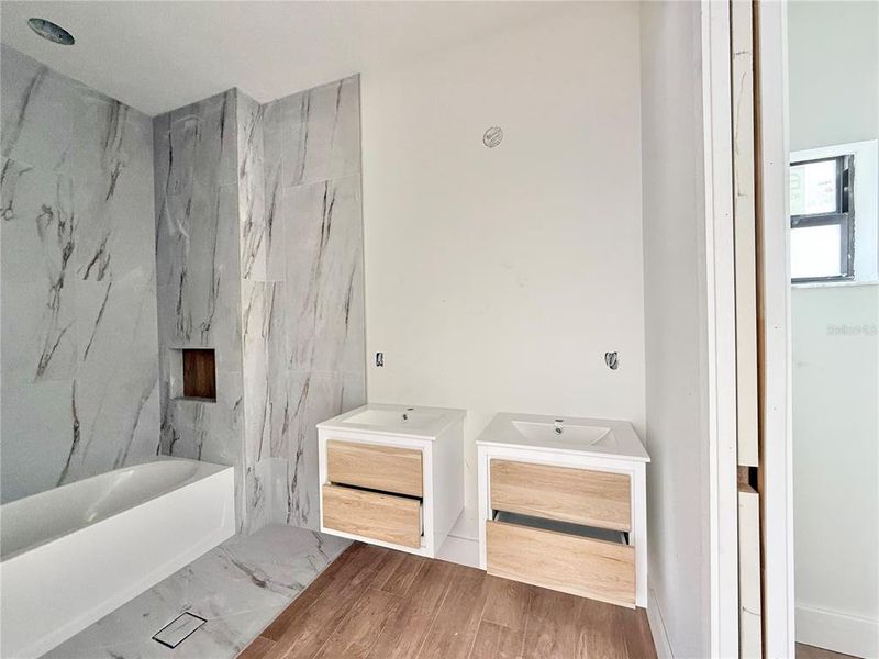 Furnished interior view inside a new home in , Port Charlotte (Image 6).