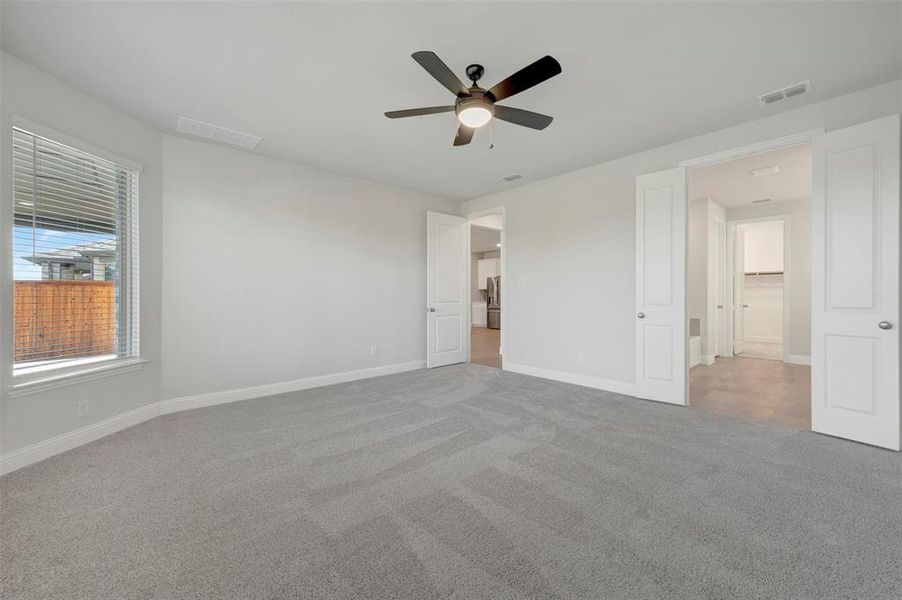 Spacious, unfurnished interior of a new home in Aster Park, McKinney (Image 14).