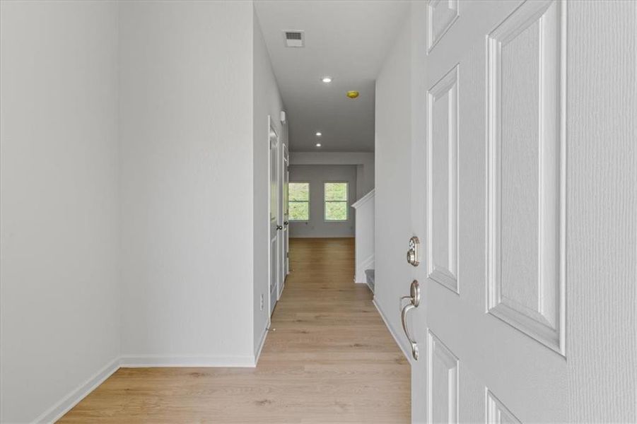 Spacious, unfurnished interior of a new home in Park Center Pointe, Austell (Image 31).