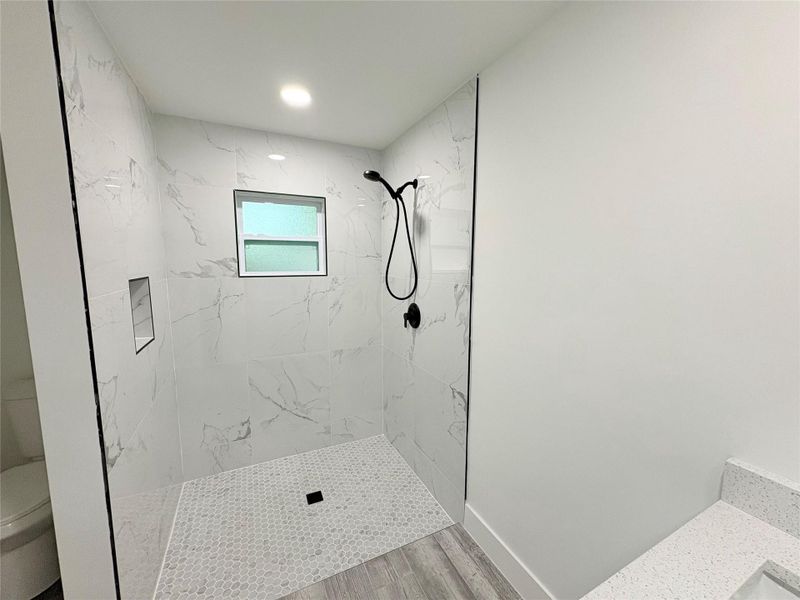 Image 37 of a home in .