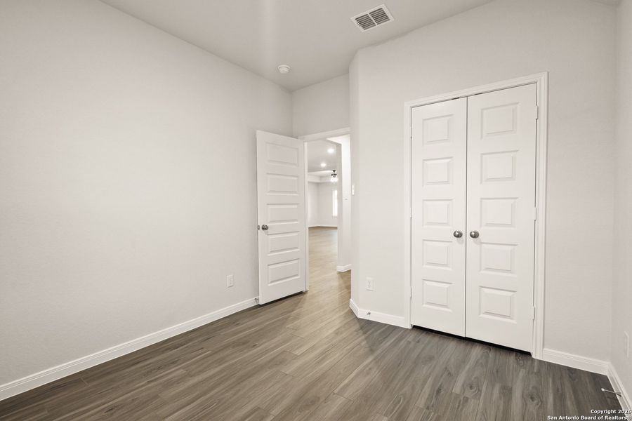 Spacious, unfurnished interior of a new home in Swenson Heights, Seguin (Image 16).