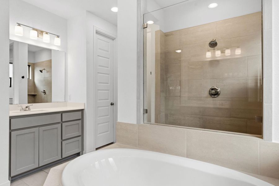 Furnished interior view inside a new home in , Georgetown (Image 28).