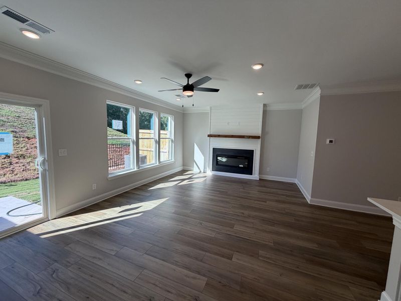 Spacious, unfurnished interior of a new home in Villas at Dawsonville Townhomes, Dawsonville (Image 9).