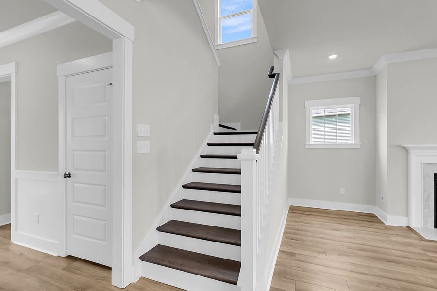 Spacious, unfurnished interior of a new home in Six Oaks, Summerville (Image 31).