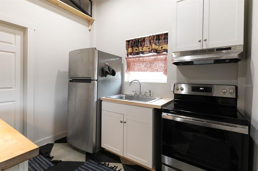 Furnished interior view inside a new home in , Williston (Image 14).
