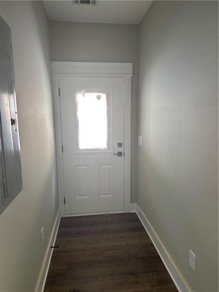 Spacious, unfurnished interior of a new home in , Ranger (Image 14).