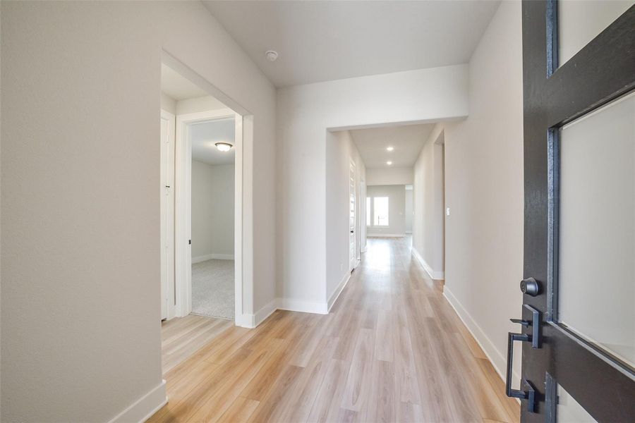 Spacious, unfurnished interior of a new home in Sierra Vista, Rosharon (Image 35). Spacious, unfurnished interior of a new home in Sierra Vista, Rosharon (Image 35).