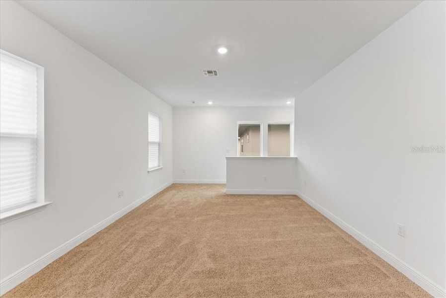 Spacious, unfurnished interior of a new home in , Orlando (Image 27). Spacious, unfurnished interior of a new home in , Orlando (Image 27).