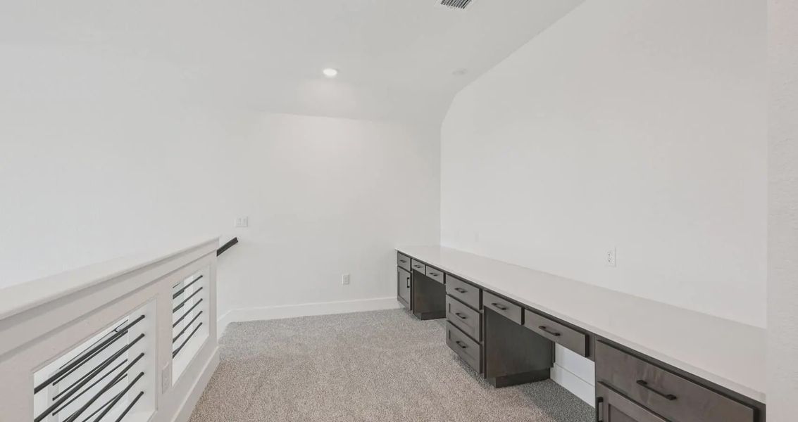 Spacious, unfurnished interior of a new home in Sunfield, Buda (Image 18). Spacious, unfurnished interior of a new home in Sunfield, Buda (Image 18).