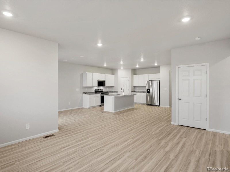 Spacious, unfurnished interior of a new home in Buffalo Highlands: The Canyon Collection, Commerce City (Image 21). Spacious, unfurnished interior of a new home in Buffalo Highlands: The Canyon Collection, Commerce City (Image 21).