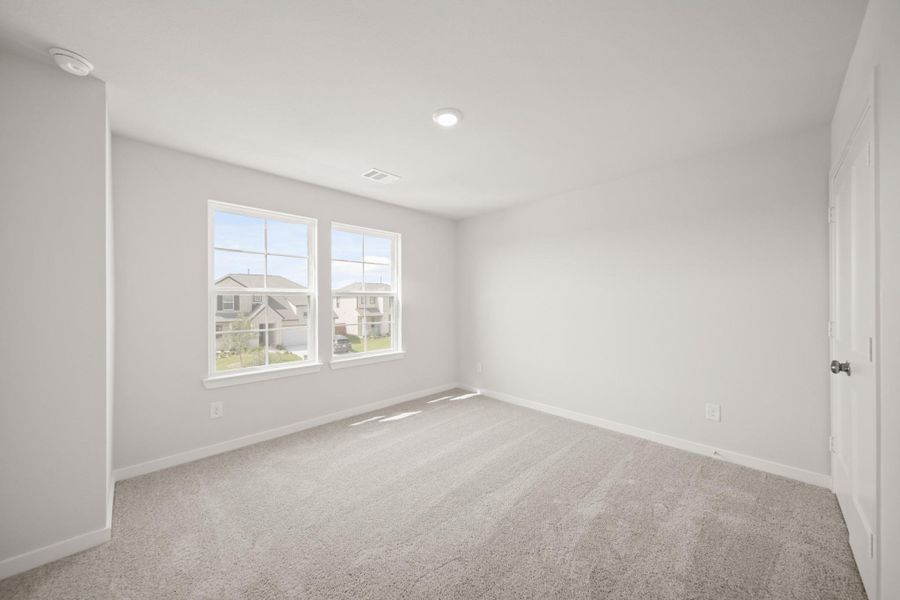 Spacious, unfurnished interior of a new home in Sunterra, Katy (Image 16). Spacious, unfurnished interior of a new home in Sunterra, Katy (Image 16).