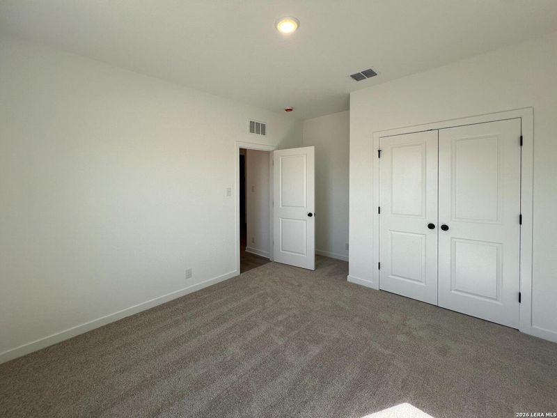 Spacious, unfurnished interior of a new home in Nopal Valley, San Antonio (Image 26). Spacious, unfurnished interior of a new home in Nopal Valley, San Antonio (Image 26).