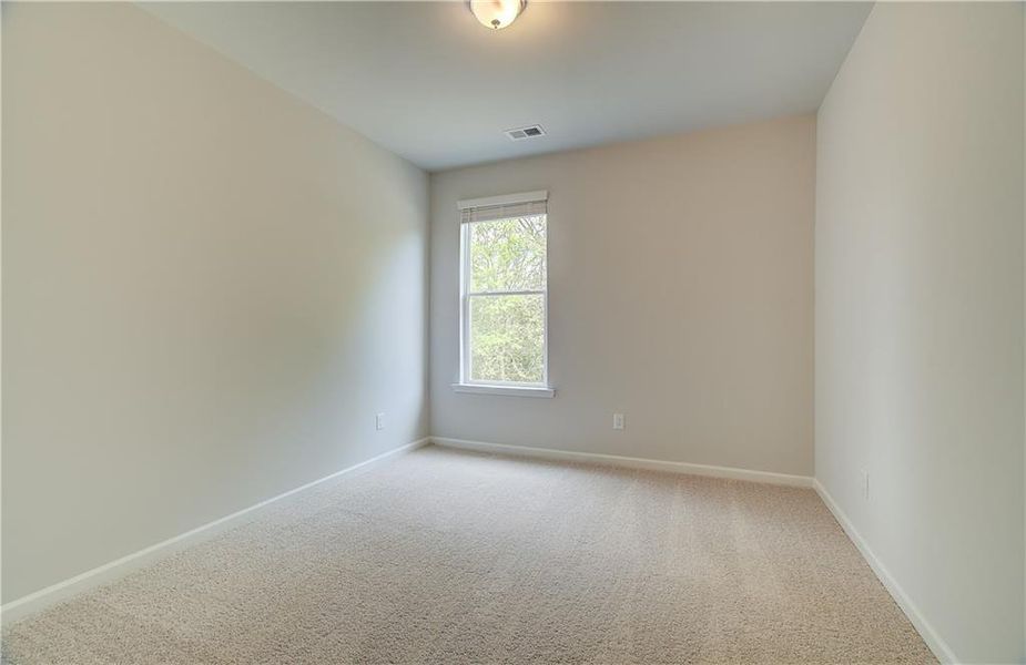 Spacious, unfurnished interior of a new home in Cooper Park, McDonough (Image 12).