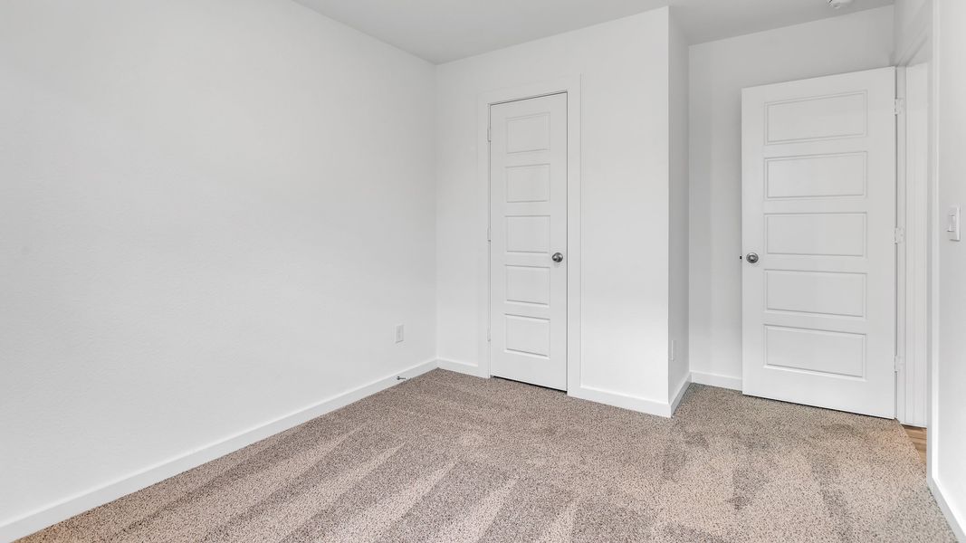 Spacious, unfurnished interior of a new home in Terra Vista, Lubbock (Image 17).