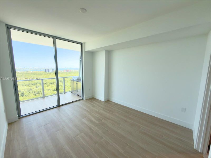 Spacious, unfurnished interior of a new home in , North Miami (Image 24).