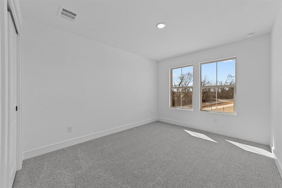 Spacious, unfurnished interior of a new home in Gateway Parks, Forney (Image 18).