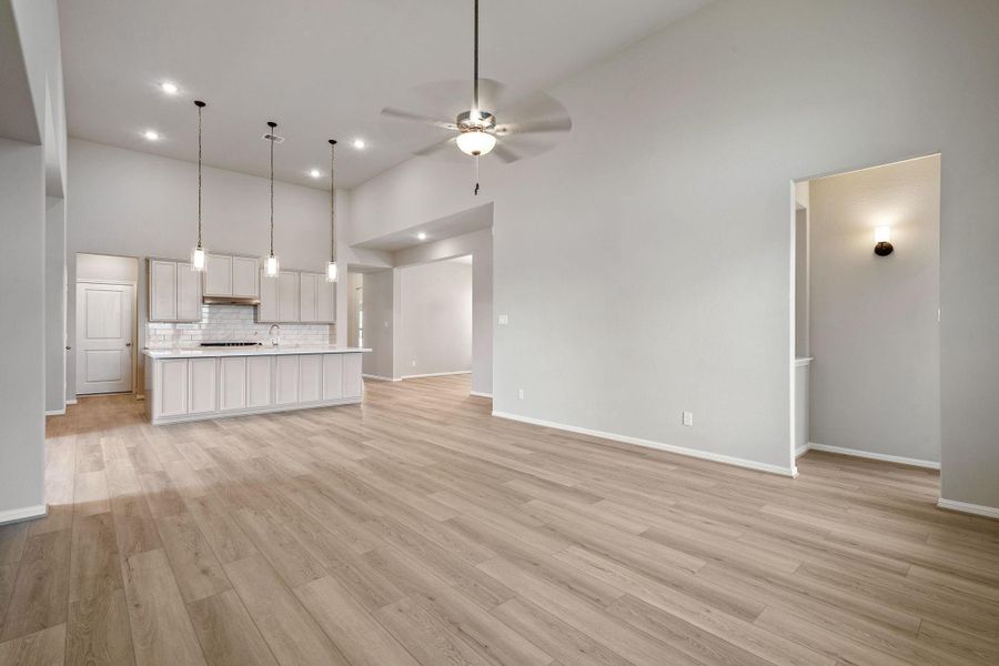 Spacious, unfurnished interior of a new home in The Meadows at Imperial Oaks 60', Conroe (Image 26). Spacious, unfurnished interior of a new home in The Meadows at Imperial Oaks 60', Conroe (Image 26).