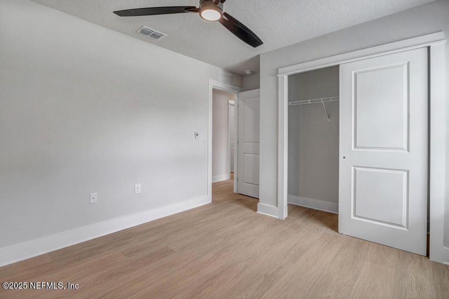 Spacious, unfurnished interior of a new home in , Jacksonville (Image 23).