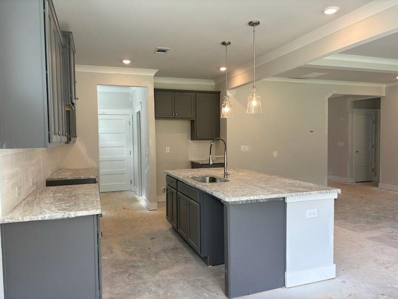 Image 20 of a home in Greenefield.