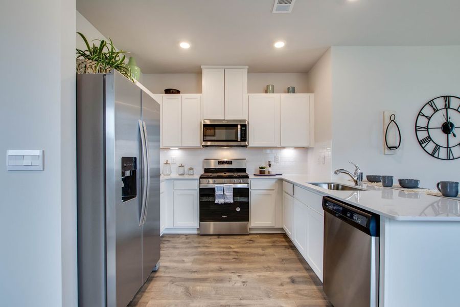 Representative furnished interior of a home built from the Astor by D.R. Horton in Legacy Farms, White House (Image 8). Representative furnished interior of a home built from the Astor by D.R. Horton in Legacy Farms, White House (Image 8).