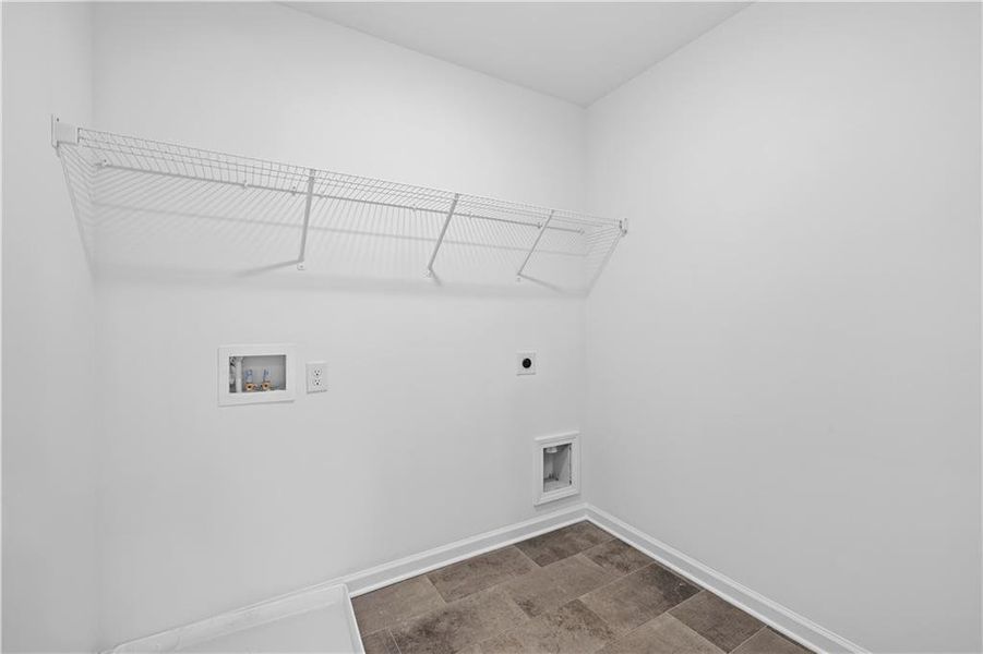 Spacious, unfurnished interior of a new home in Nickel Creek at Newnan Crossing, Newnan (Image 39). Spacious, unfurnished interior of a new home in Nickel Creek at Newnan Crossing, Newnan (Image 39).
