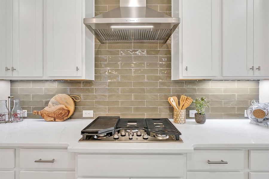 Shelter Bay, Kitchen