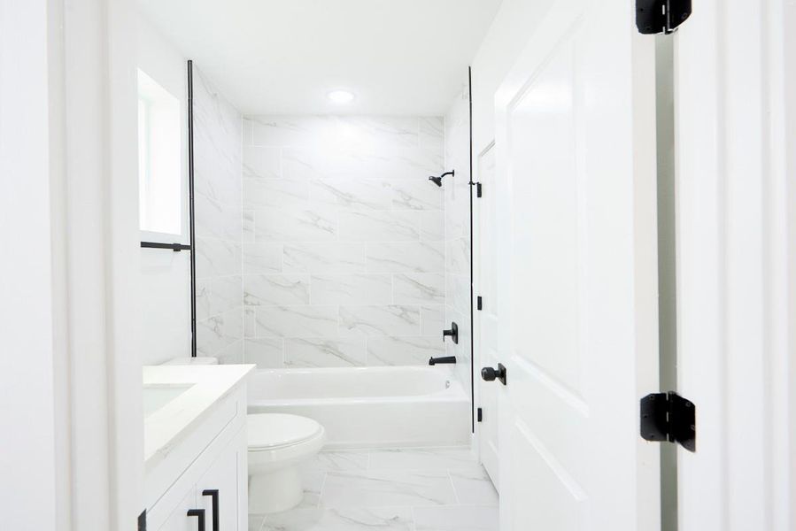 Secondry bedtoom bath 1s floor Secondry bedtoom bath 1s floor