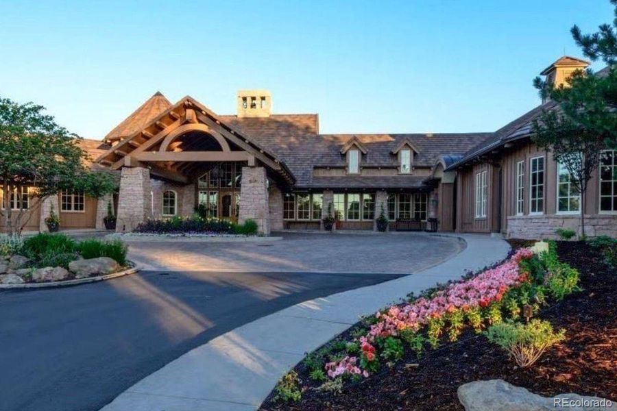 State-of-the-art facilities including a pro shop stocked with the latest golf apparel and equipment, locker rooms, and versatile spaces for events and gatherings can be found at The Country Club.